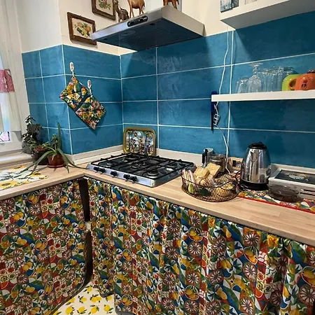 A Due Passi Dal Mare ,cala Paradiso