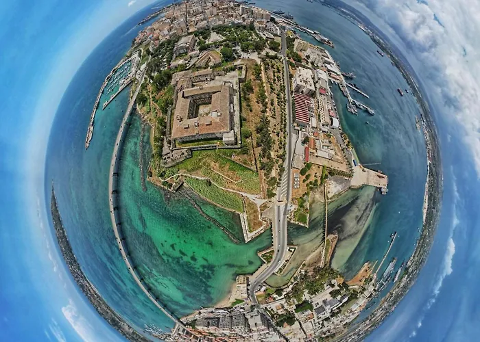 A Due Passi Dal Mare ,cala Paradiso